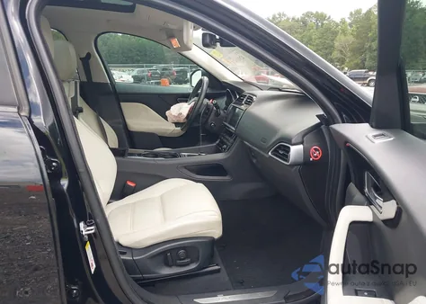 2017 Jaguar F-Pace 35T Prestige z USA, uszkodzony, nr VIN SADCK2BV2HA880415